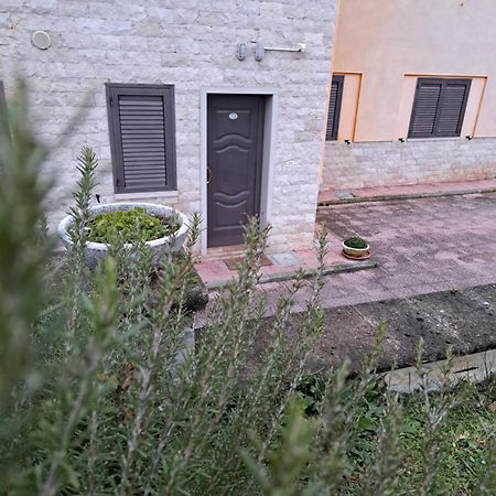 Villa La Casa Di Mezzo-Affitti Brevi-Zona Ospedali à Busso Extérieur photo