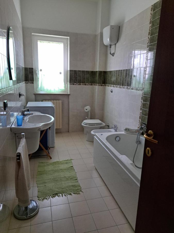 Villa La Casa Di Mezzo-Affitti Brevi-Zona Ospedali à Busso Extérieur photo